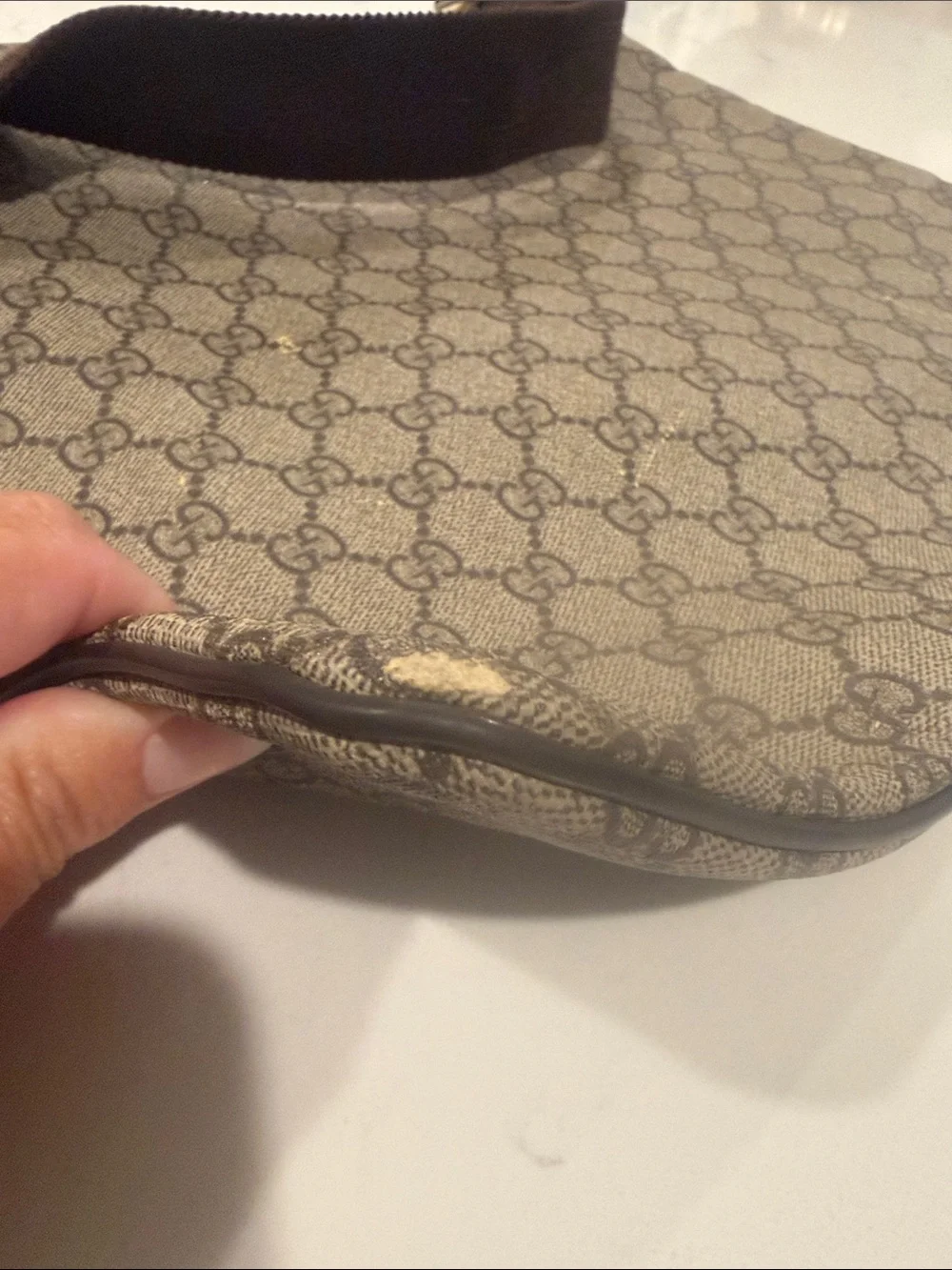 Gucci messenger crafted